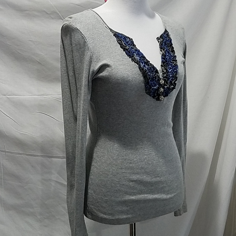 Long sleeve top - Picture 2 of 8